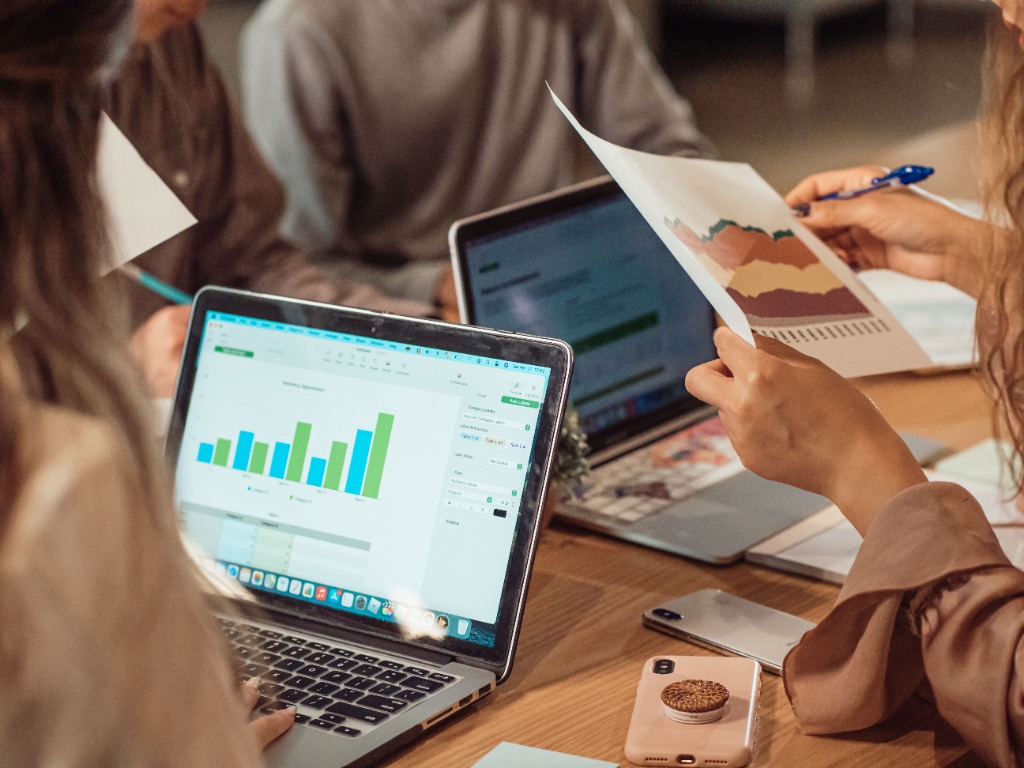 Data Analytics & BI
