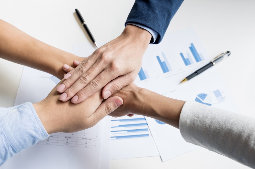 Execution Support Team Hands